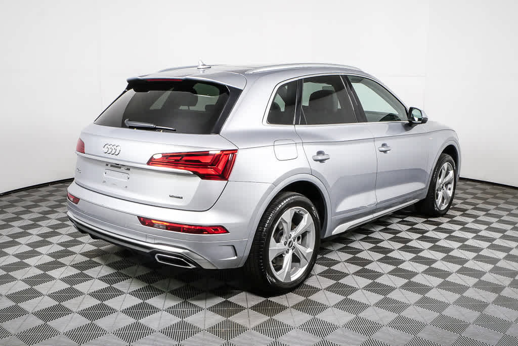 Used 2022 Audi Q5 2.0T Premium Plus w/ Premium Plus Package image 3