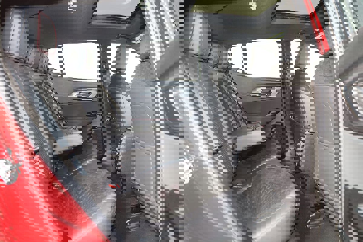 Used 2024 Alfa Romeo Tonale Veloce image 15