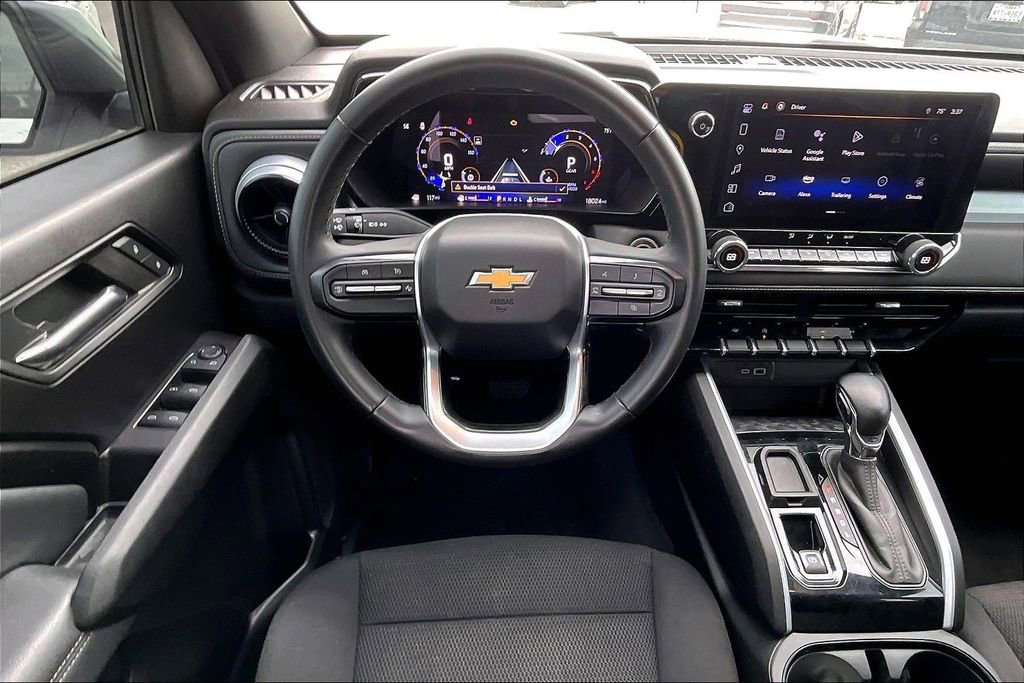 Used 2024 Chevrolet Colorado LT w/ LT Convenience Package image 8