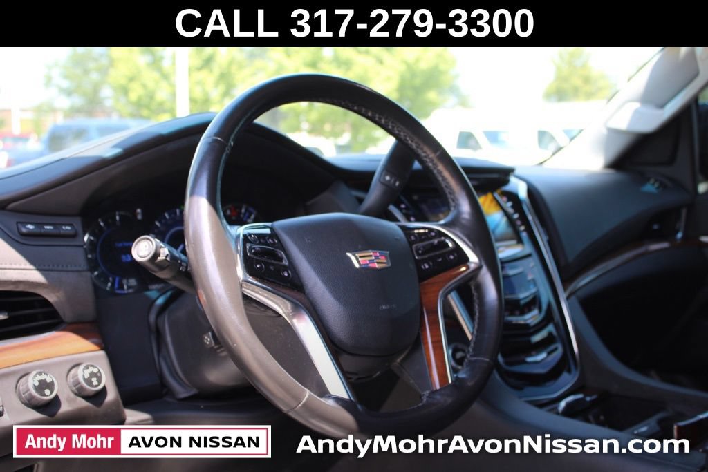 Used 2017 Cadillac Escalade Premium Luxury w/ LPO, Radiant Package AWD/4WD image 18