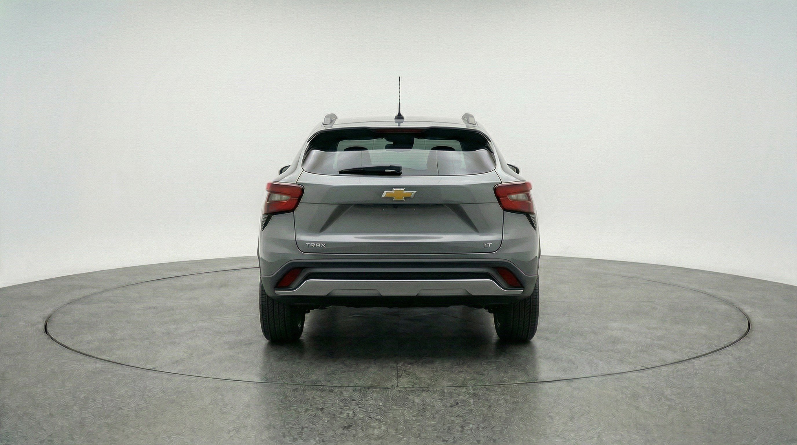 Used 2025 Chevrolet Trax LT w/ LT Convenience Package image 7