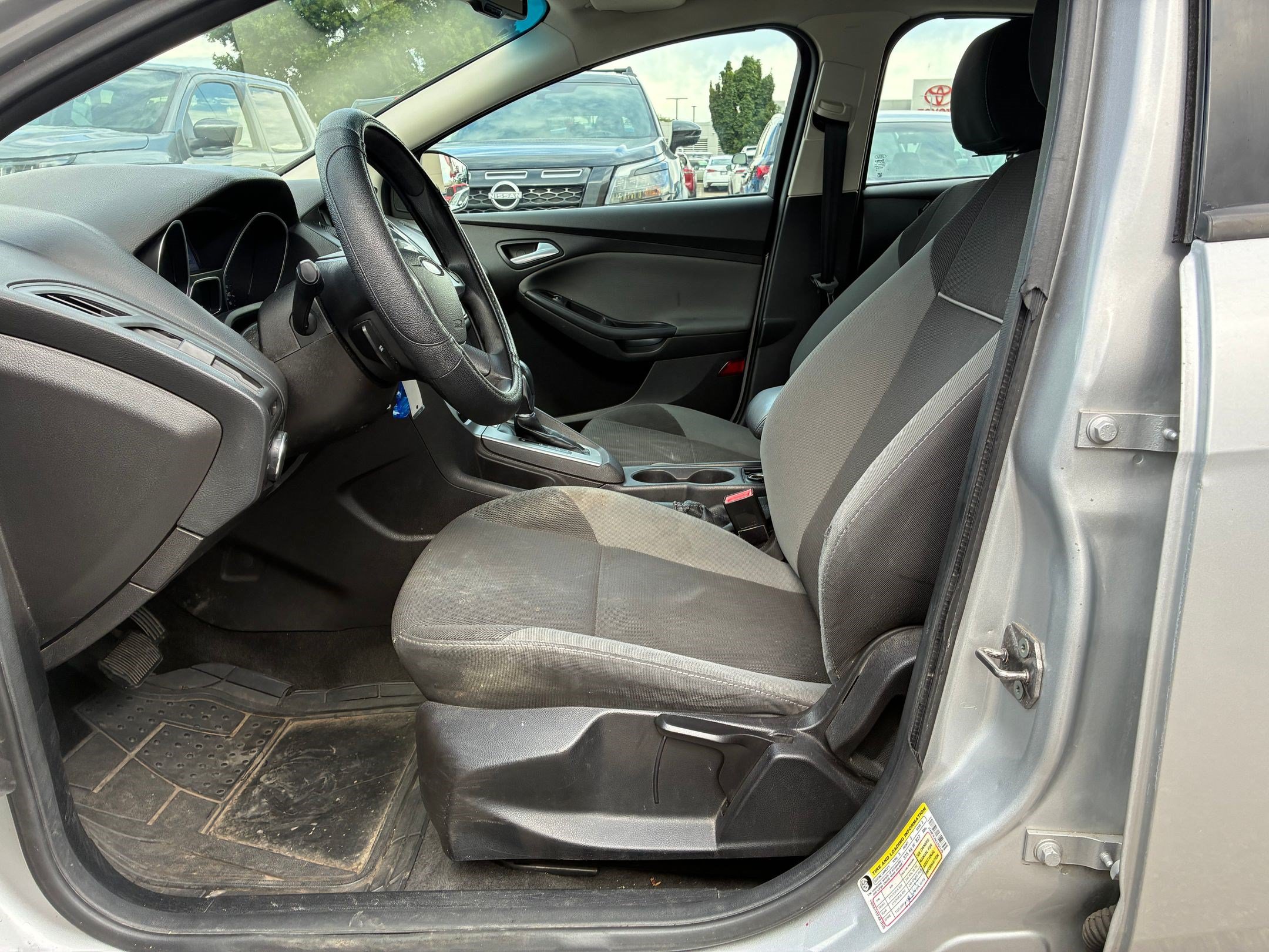 Used 2012 Ford Focus SE FWD image 18