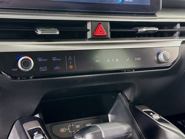 Used 2024 Kia Sorento S image 16