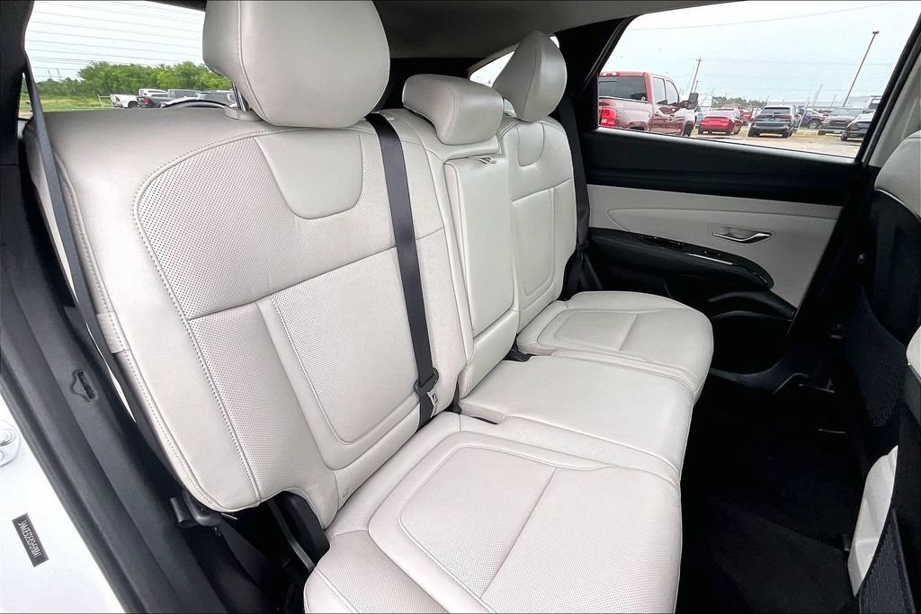Used 2025 Hyundai Tucson Limited FWD image 22