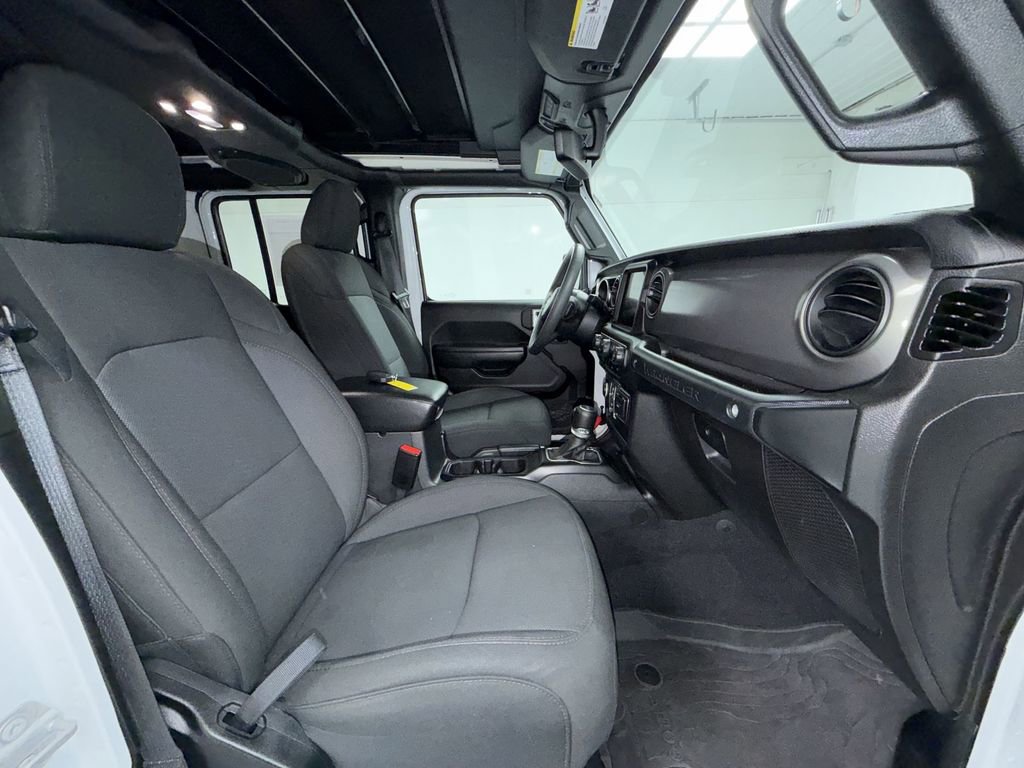 Used 2023 Jeep Wrangler Unlimited Sport w/ Sun And Sound Package AWD/4WD image 7
