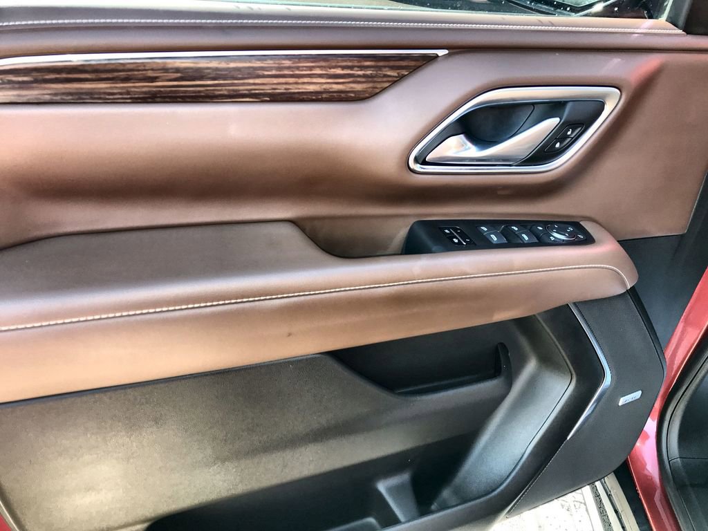 Used 2024 Chevrolet Tahoe High Country image 13