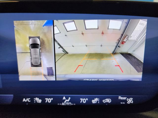 Certified 2025 Buick Enclave Preferred FWD image 29
