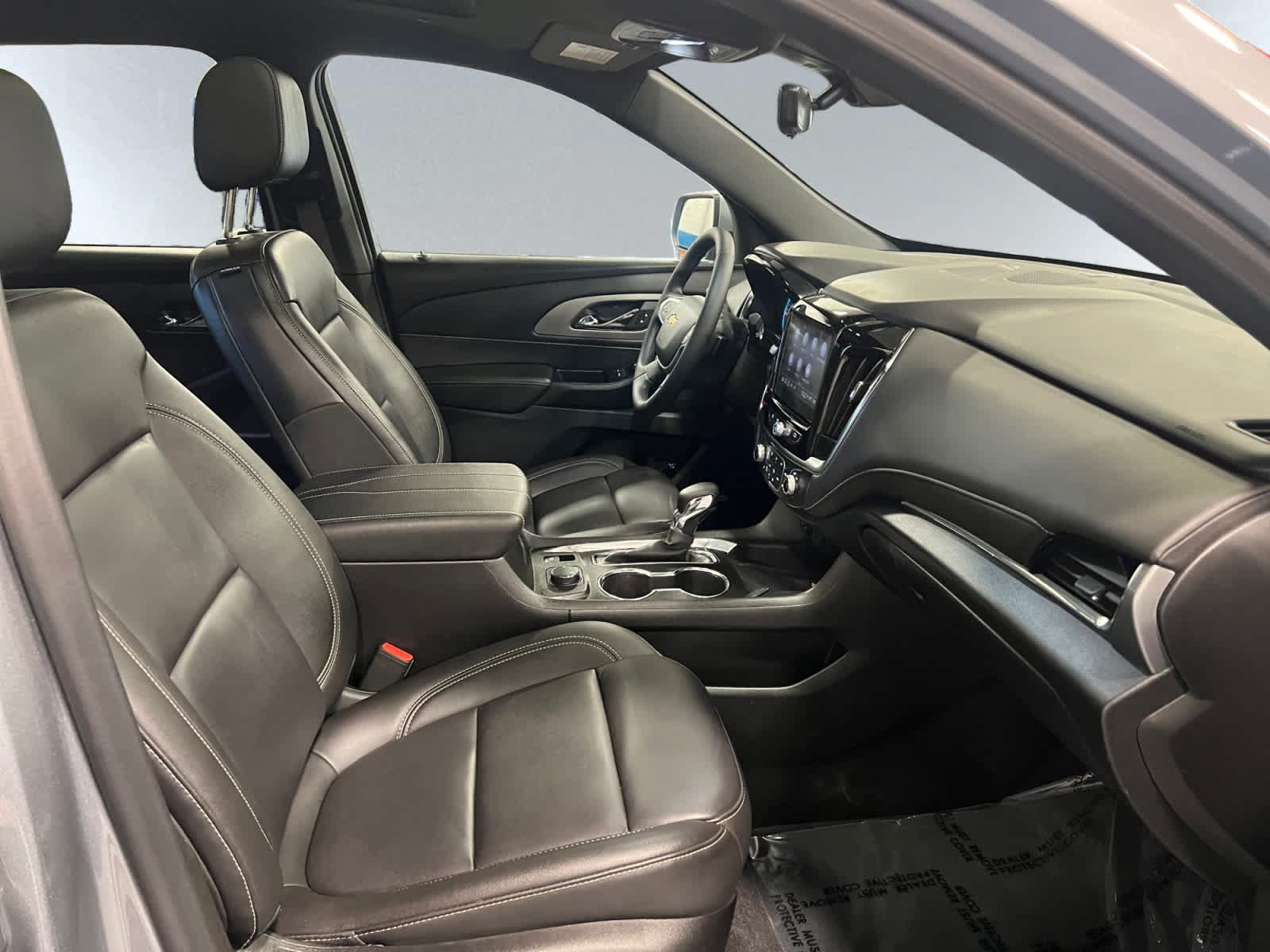 Used 2023 Chevrolet Traverse LT w/ LT Premium Package AWD/4WD image 20