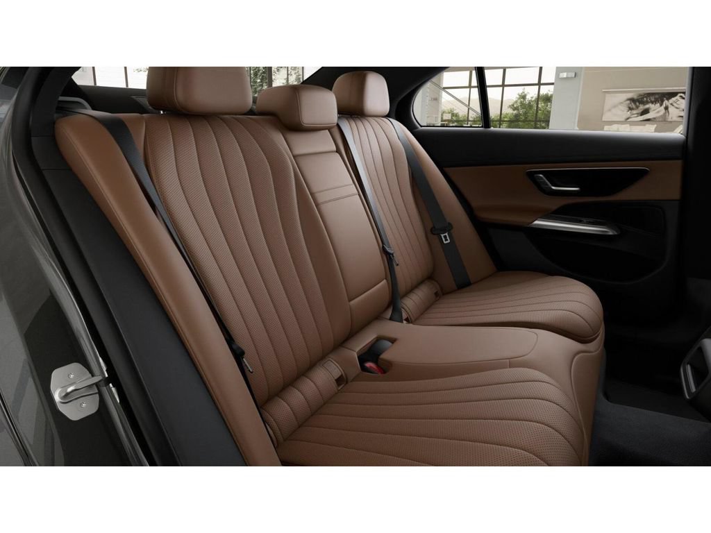 New 2026 Mercedes-Benz E 350 4MATIC Sedan image 5