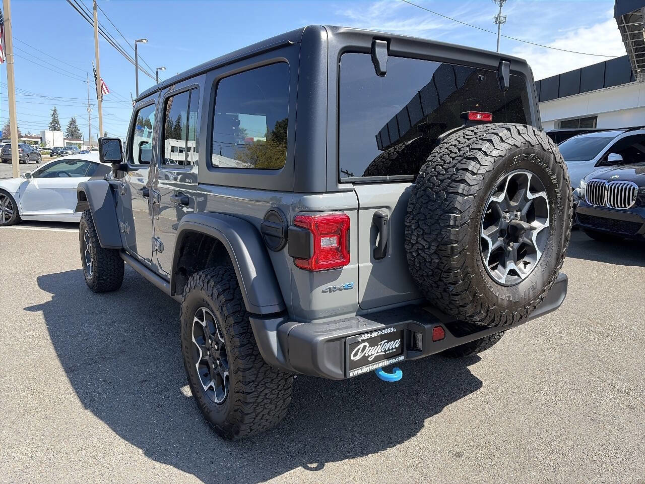 Used 2023 Jeep Wrangler Unlimited Rubicon 4xe AWD/4WD image 3