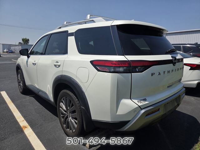 Used 2024 Nissan Pathfinder SL w/ SL Premium Package FWD image 2