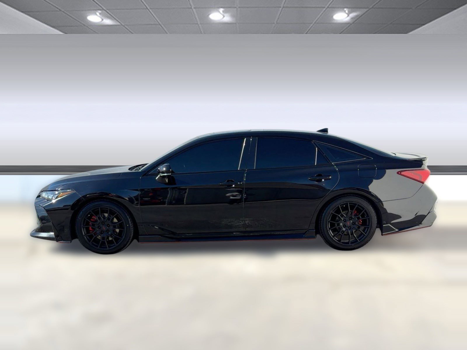 Used 2021 Toyota Avalon TRD image 2