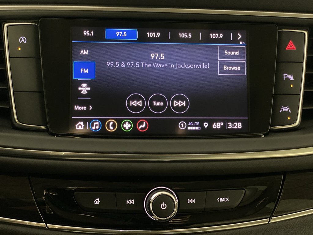 Used 2024 Buick Enclave Essence w/ Experience Buick Package FWD image 18