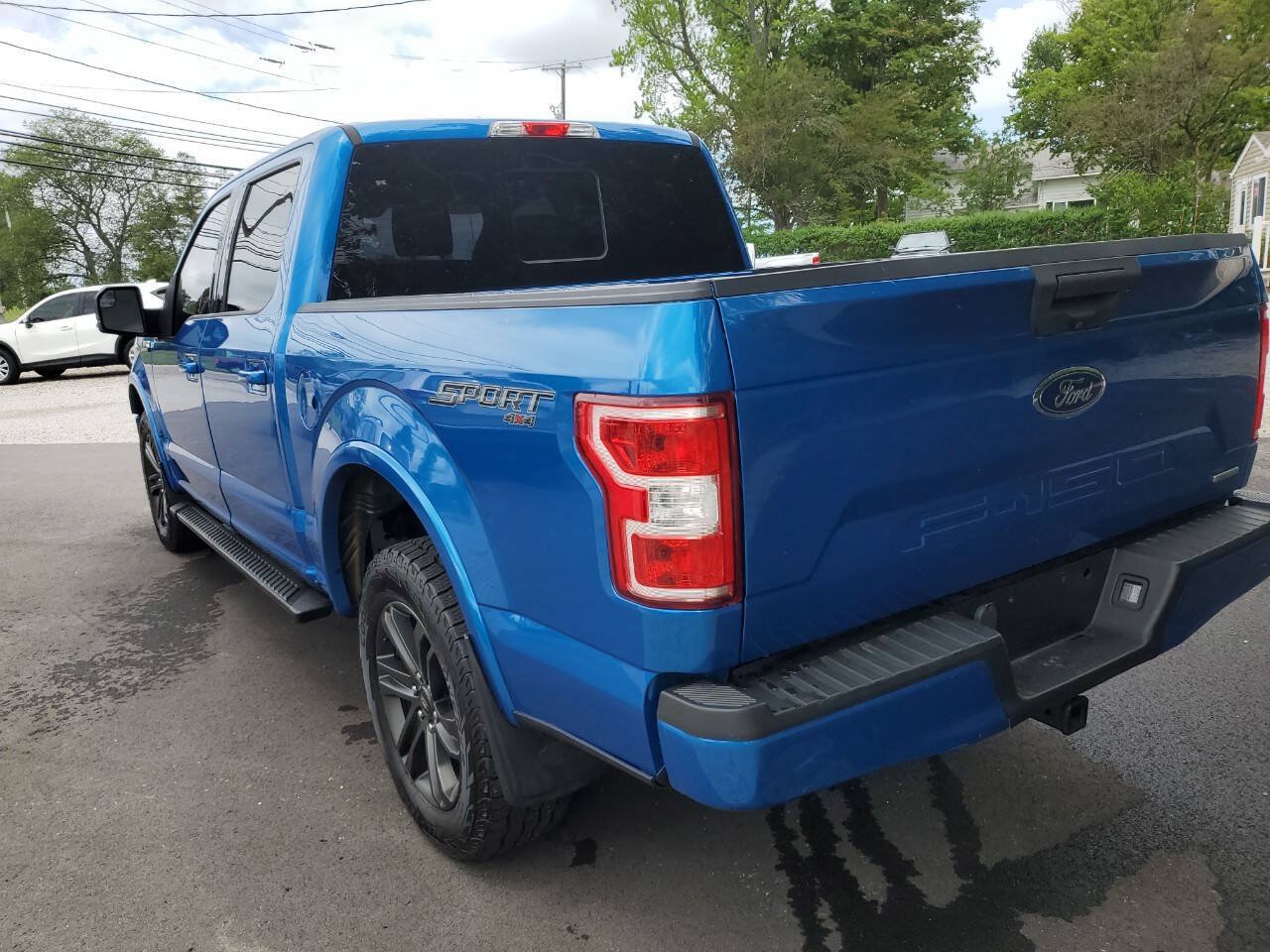 Used 2019 Ford F150 XLT w/ Equipment Group 302A Luxury AWD/4WD image 4