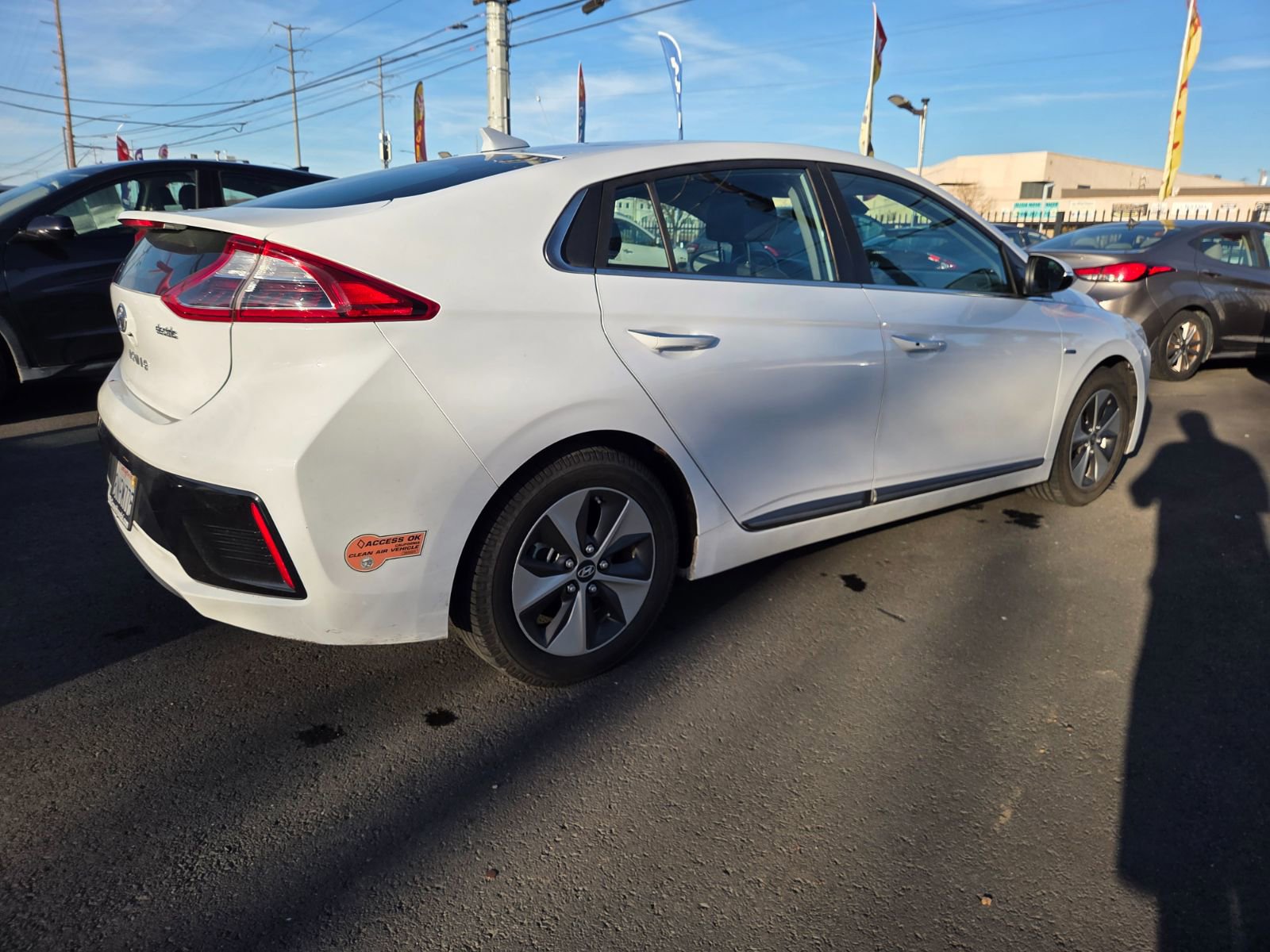Used 2019 Hyundai Ioniq Limited image 4