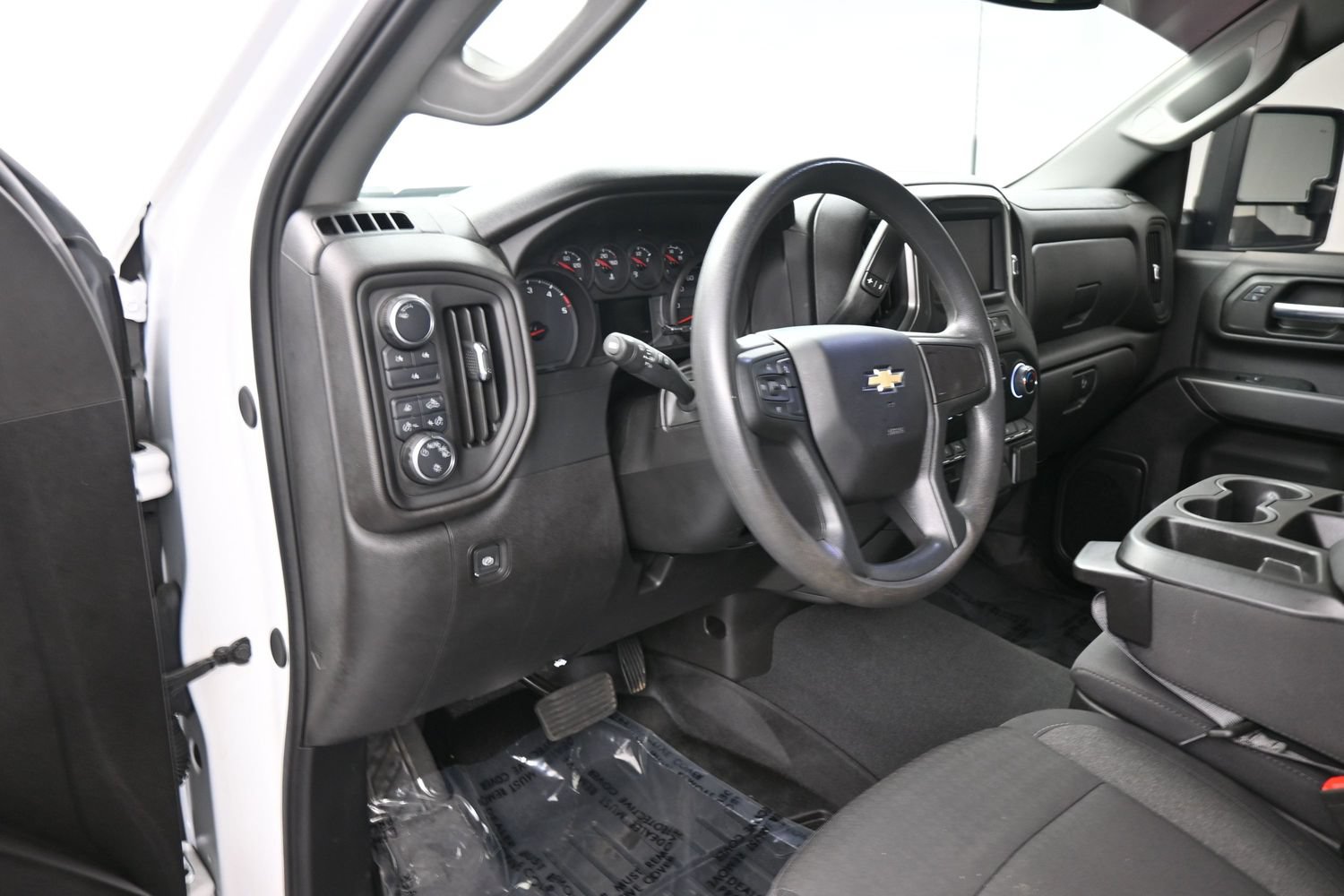 Used 2024 Chevrolet Silverado 2500 Custom w/ Custom Value Package AWD/4WD image 12