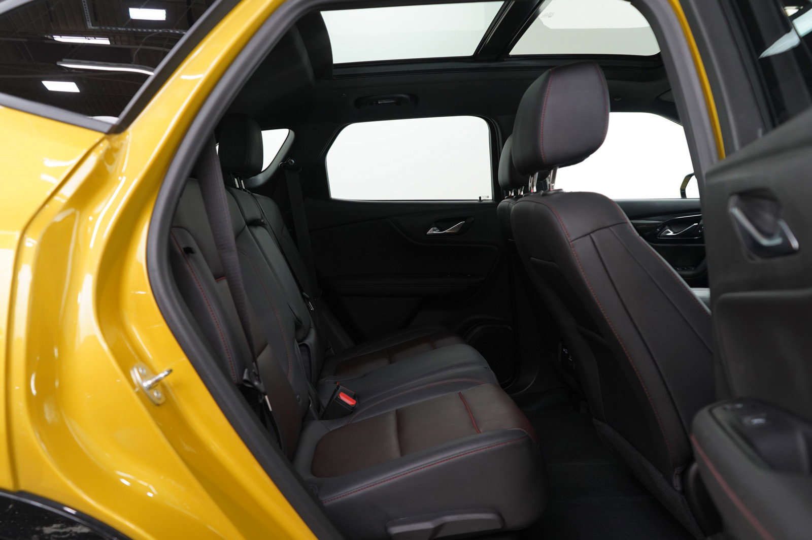 Used 2022 Chevrolet Blazer RS w/ Enhanced Convenience Package image 11