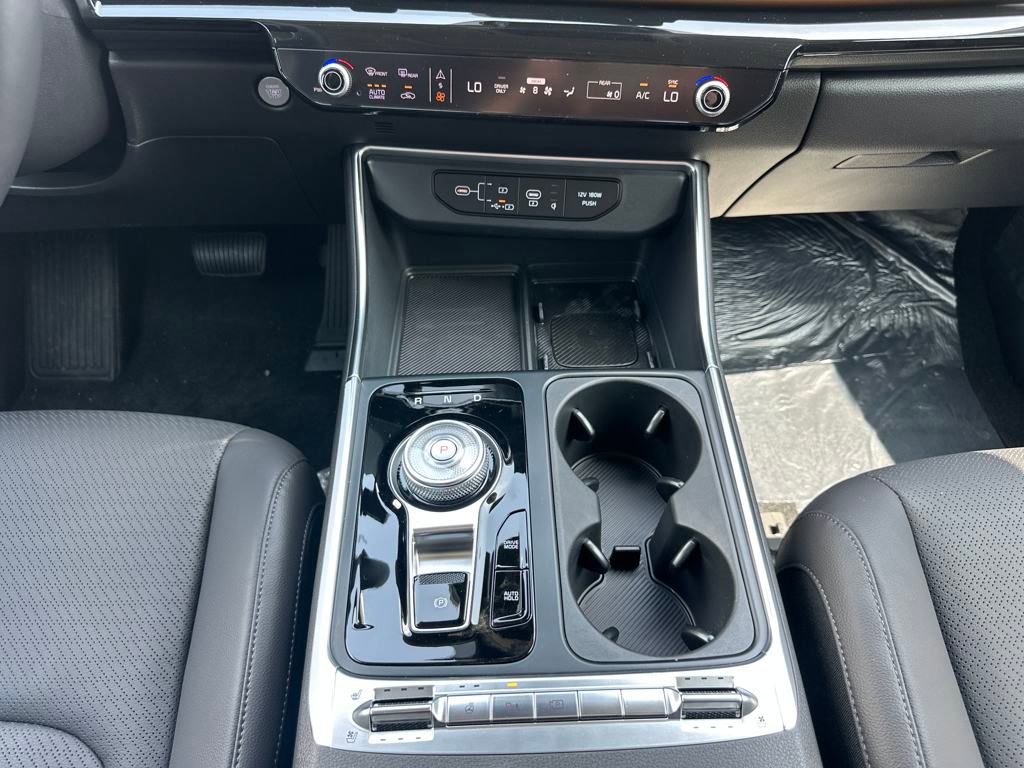New 2025 Kia Carnival SX Prestige FWD image 36