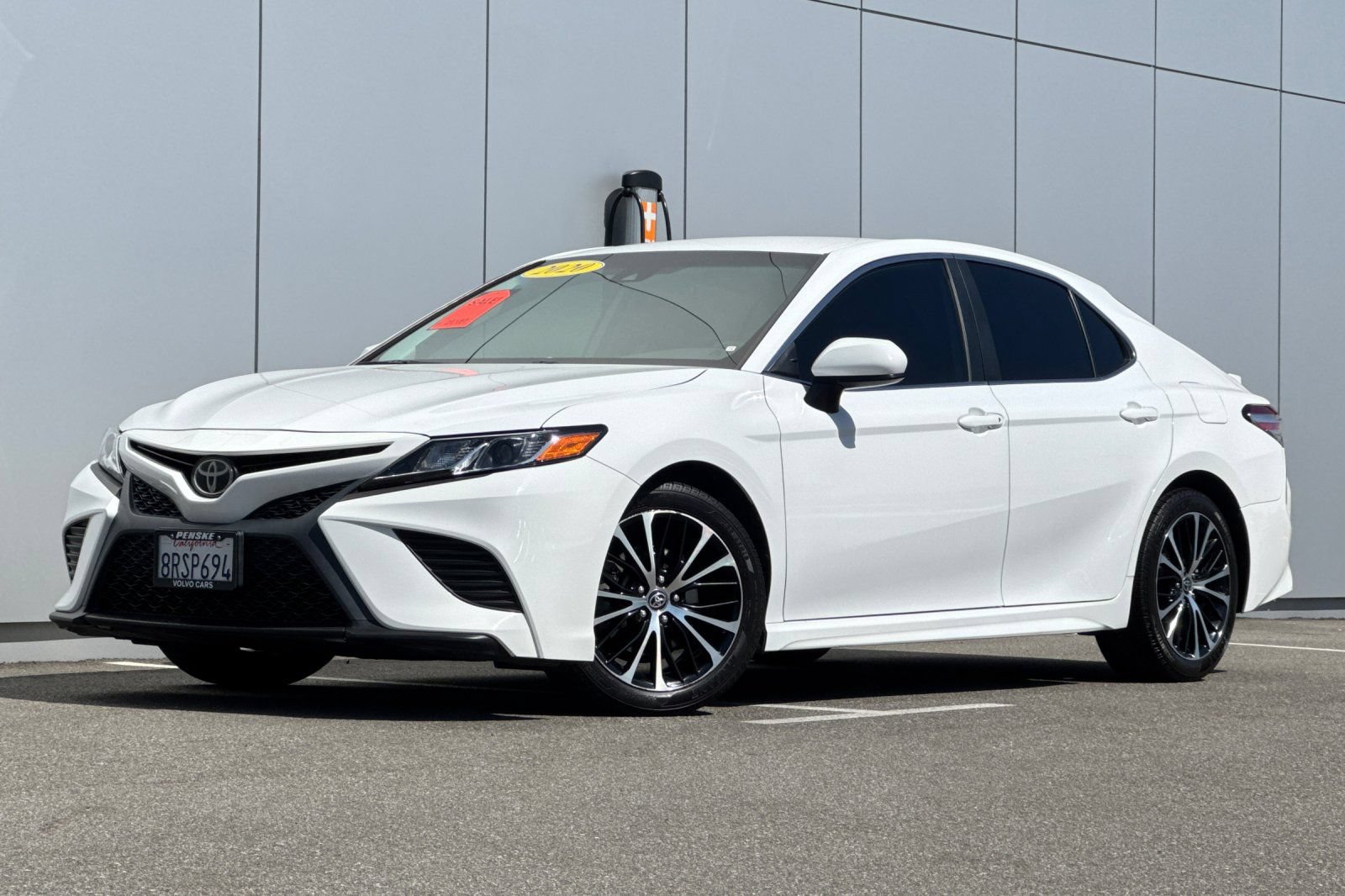 Used 2020 Toyota Camry SE