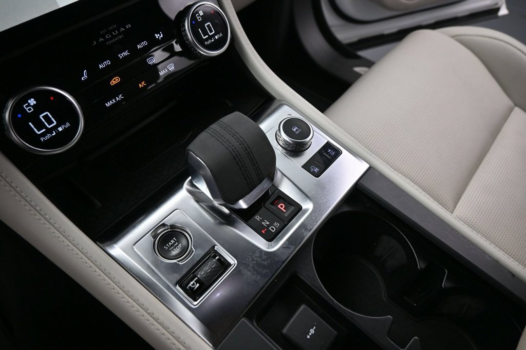 Used 2023 Jaguar F-PACE R-Dynamic S AWD/4WD image 14