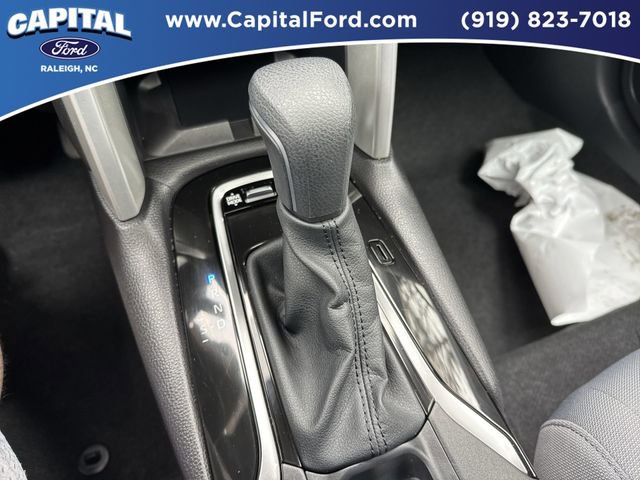 Used 2025 Toyota Corolla Cross SE w/ Moonroof Package image 30