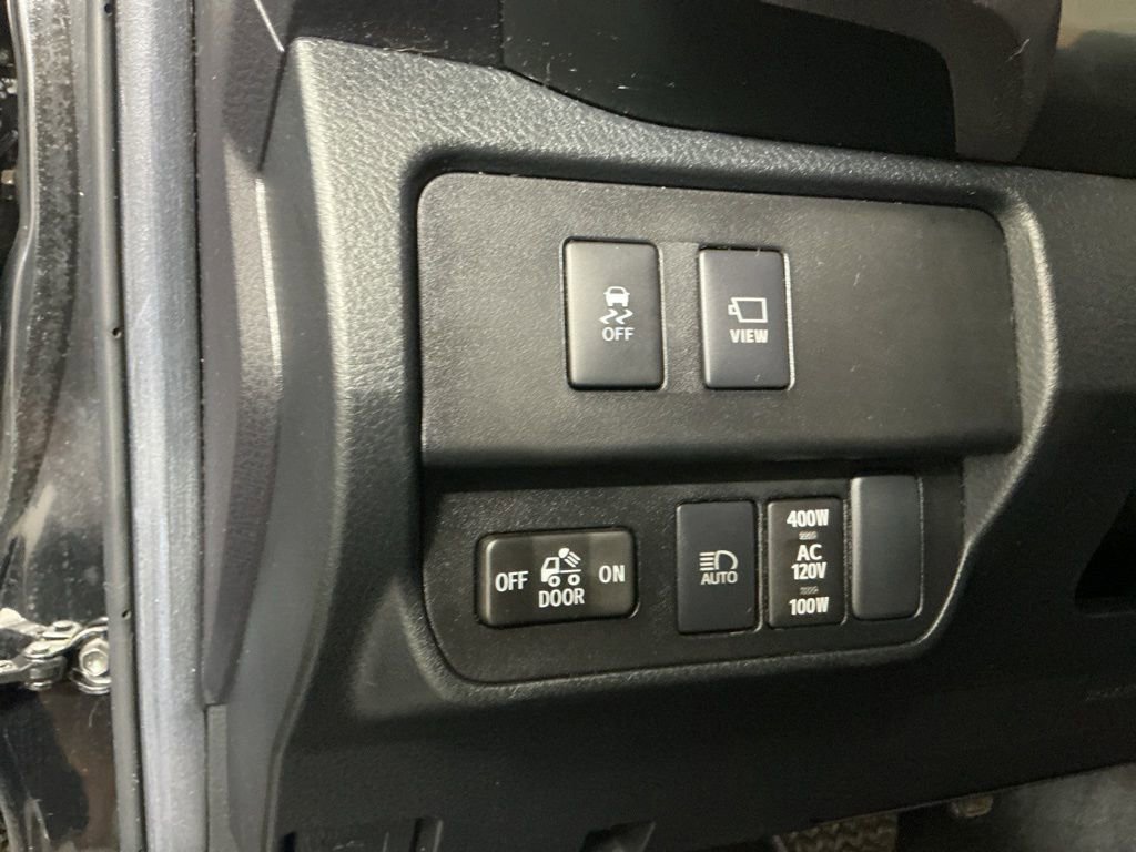 Used 2023 Toyota Tacoma Limited image 22