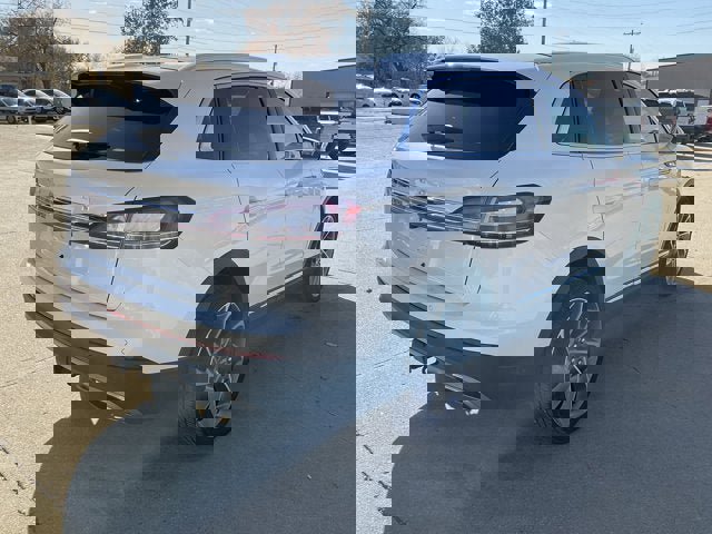 Used 2022 Lincoln Nautilus Reserve w/ Equipment Group 201A image 3