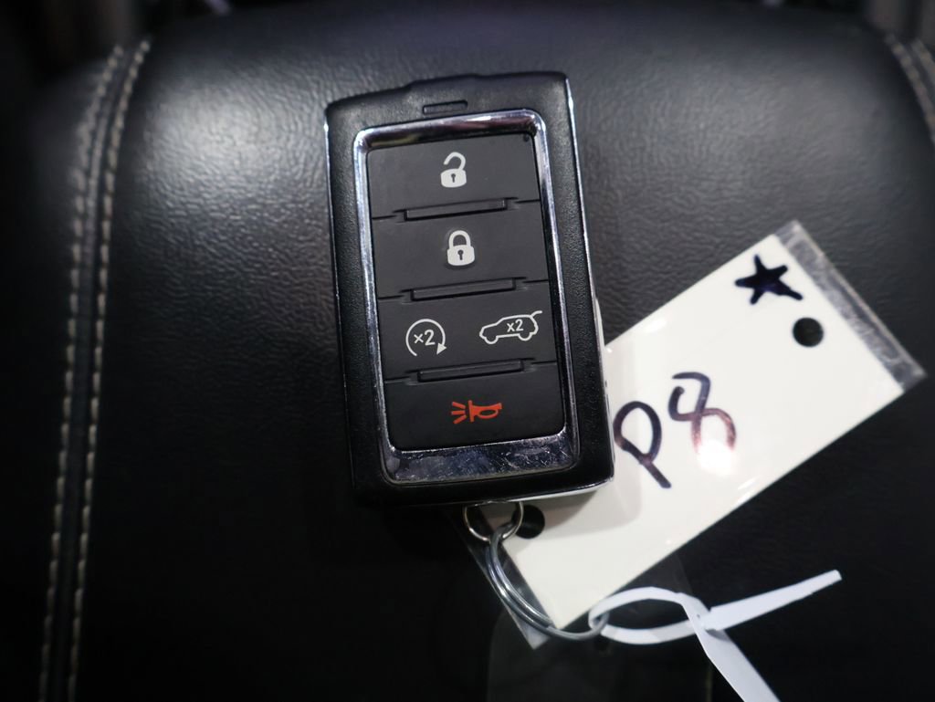 Used 2023 Jeep Grand Cherokee L Limited w/ Luxury Tech Group II image 28