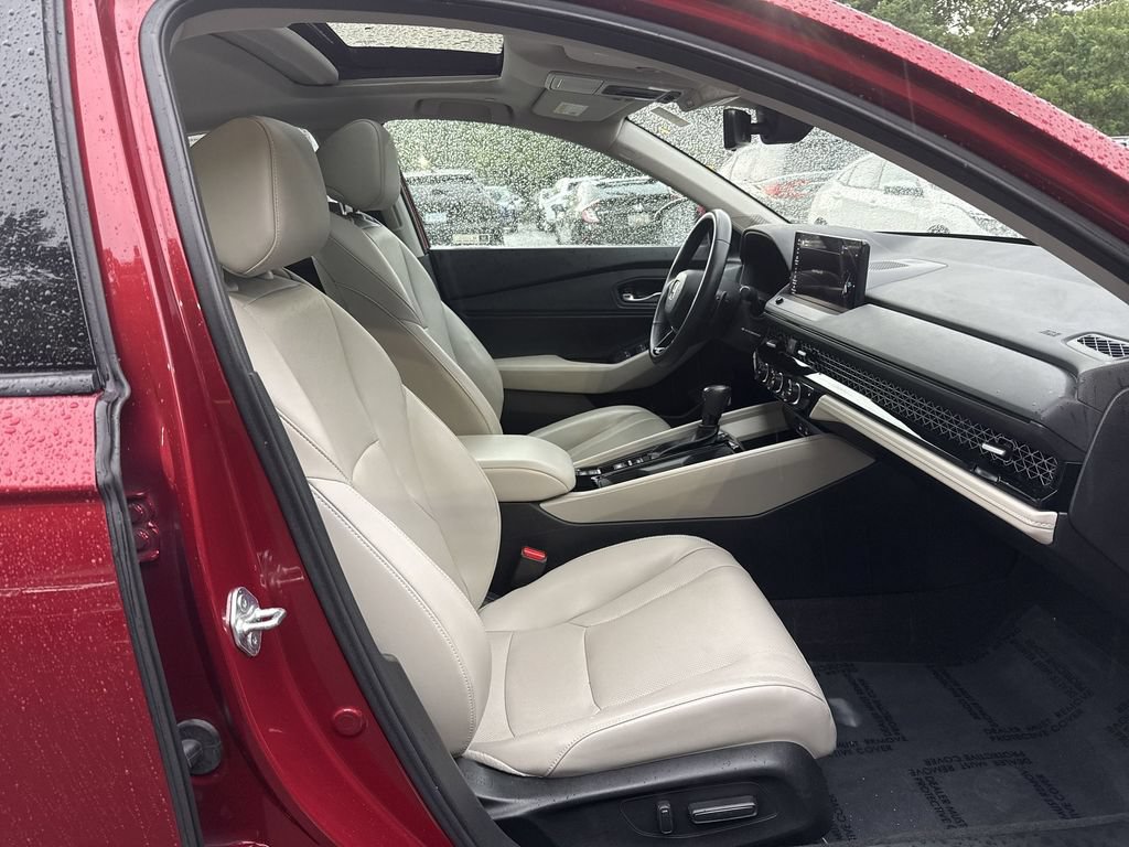 Used 2023 Honda Accord EX-L image 26