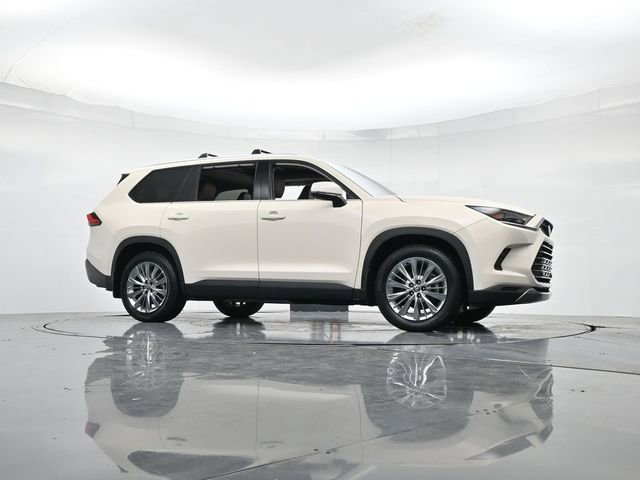 Used 2024 Toyota Grand Highlander Platinum image 37