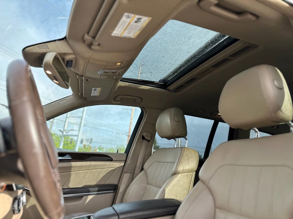 Used 2013 Mercedes-Benz GL 450 4MATIC image 17