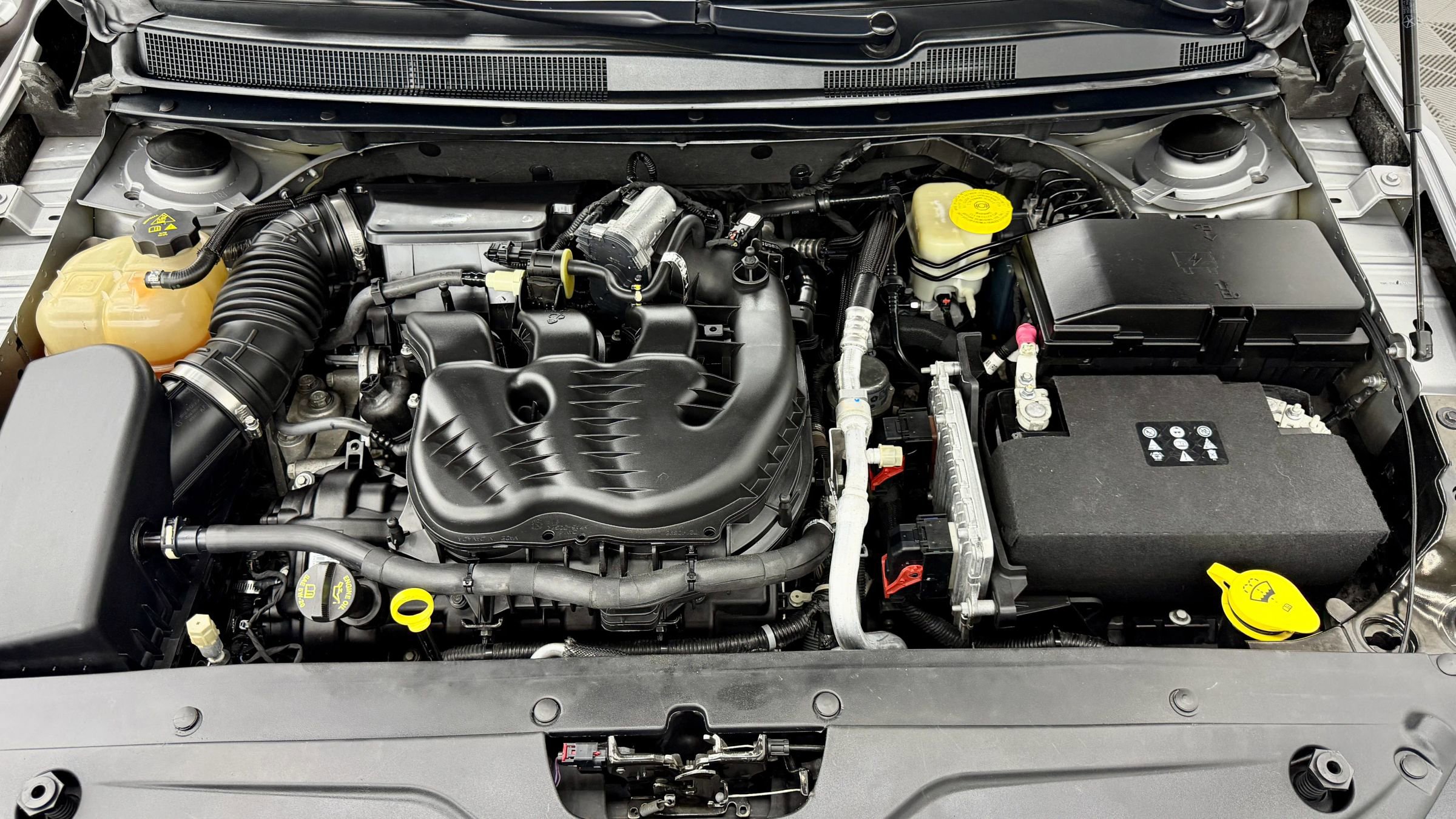 Used 2016 Chrysler 200 C w/ Premium Group image 21