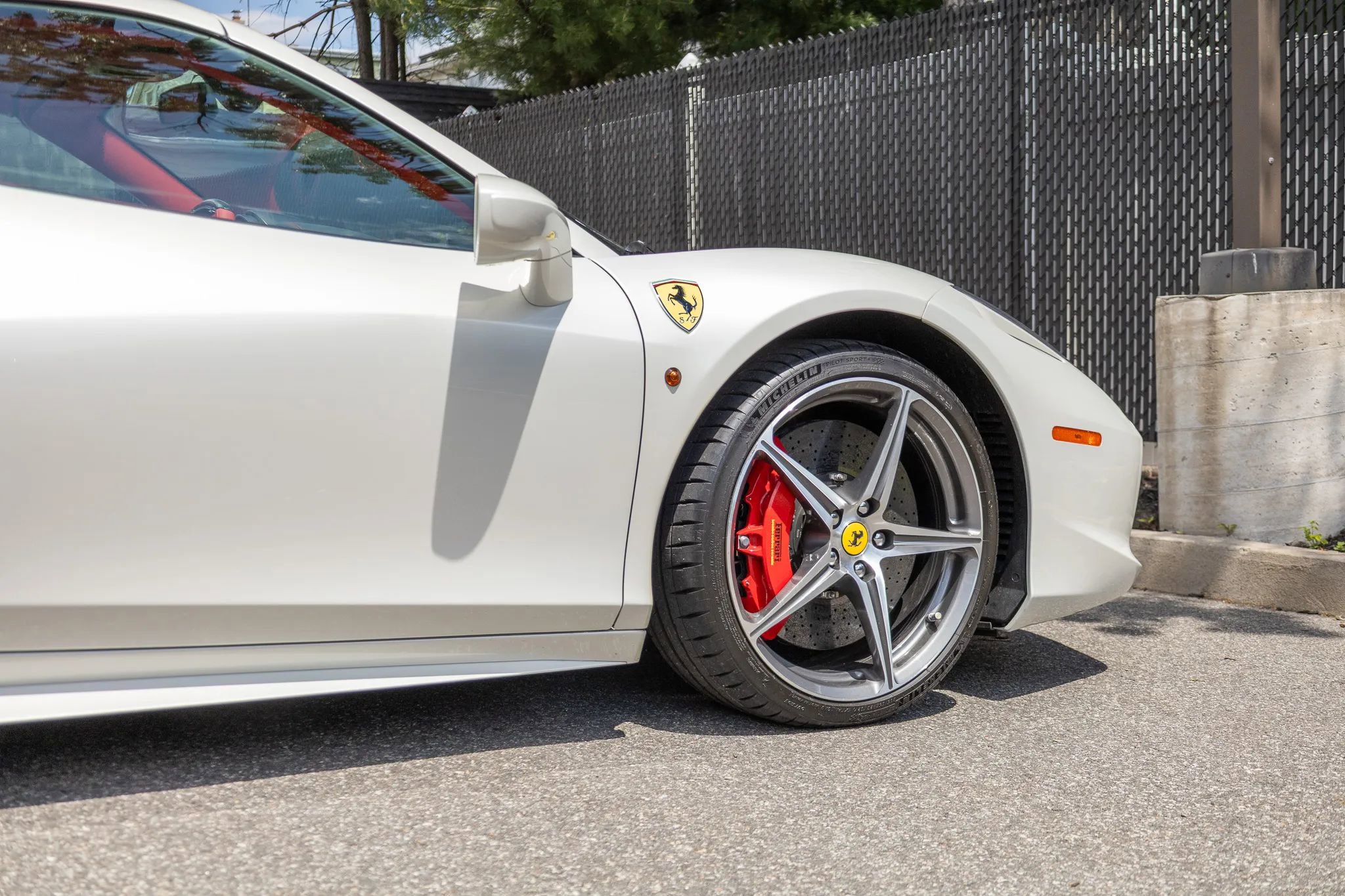 Used 2012 Ferrari 458 Spider RWD image 23