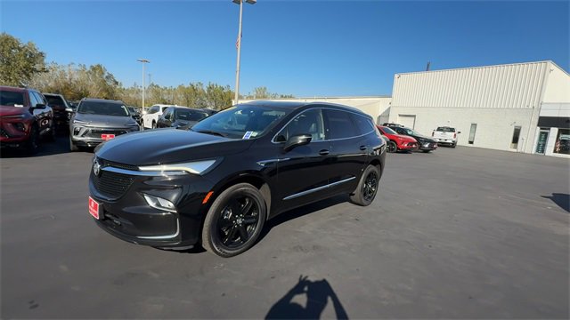 Certified 2023 Buick Enclave Essence w/ Sport Touring Edition image 4