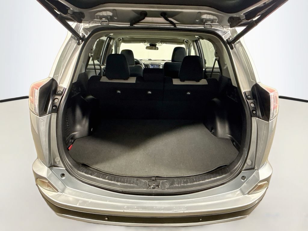 Used 2016 Toyota RAV4 XLE w/ Convenience Package FWD image 24