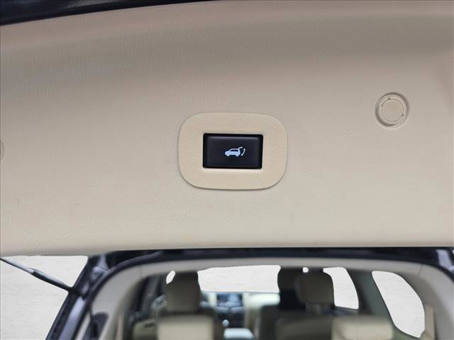 Used 2016 INFINITI QX80 Luxe w/ 22" Wheel Package image 13