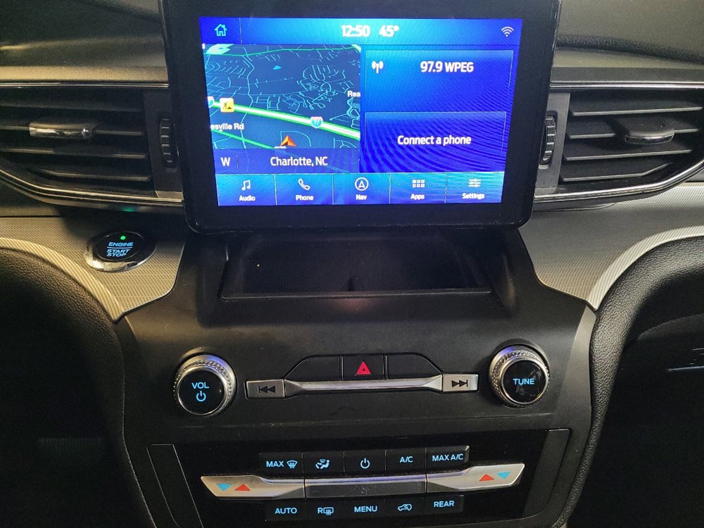 Used 2020 Ford Explorer XLT w/ Equipment Group 202A image 25