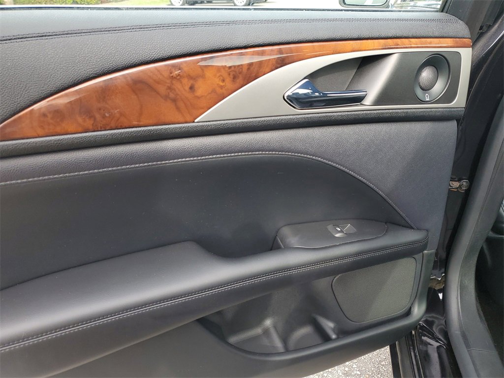 Used 2020 Lincoln MKZ Reserve w/ Elements Package image 10