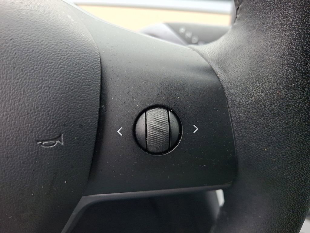 Used 2020 Tesla Model 3 Long Range image 24