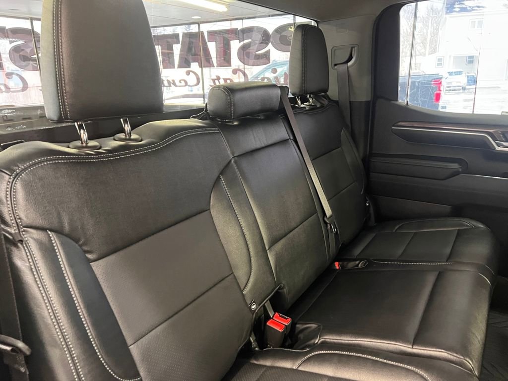 Used 2022 Chevrolet Silverado 1500 LT image 39