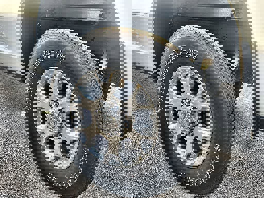 Used 2024 RAM 2500 Laramie image 26