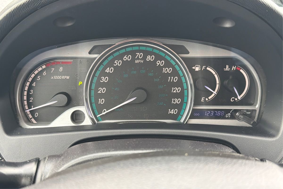 Used 2014 Toyota Venza XLE image 16