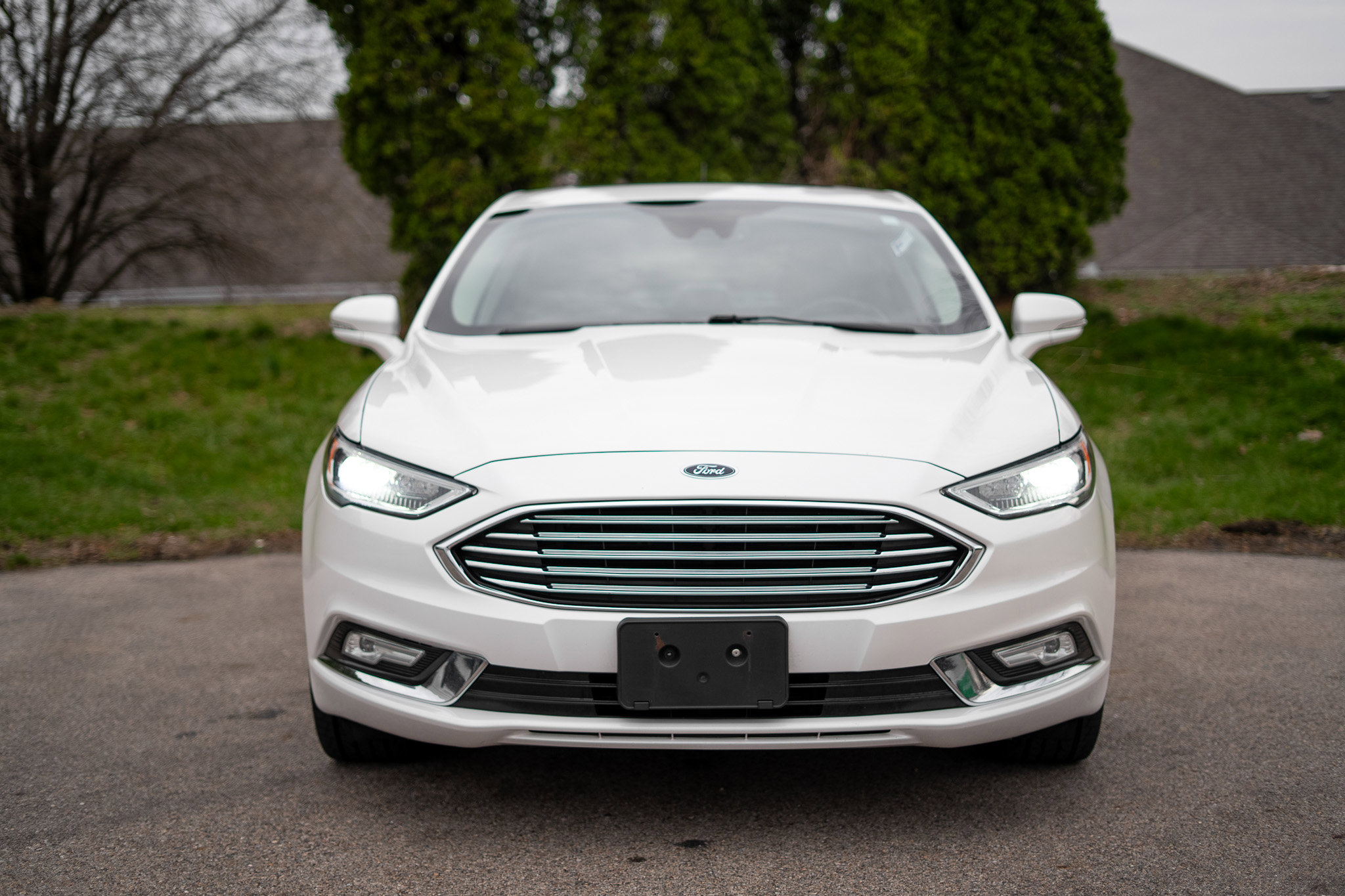 Used 2018 Ford Fusion Titanium FWD image 2