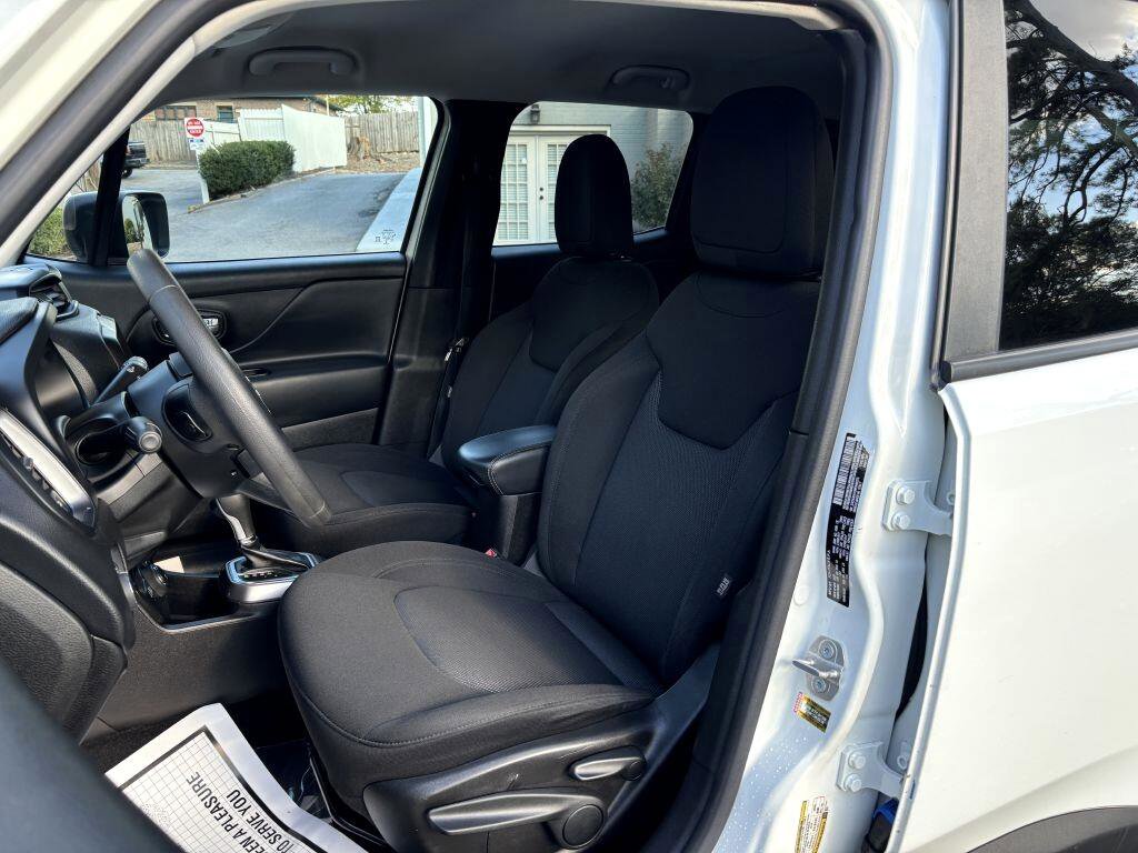 Used 2022 Jeep Renegade Sport w/ Sport Appearance Group image 7