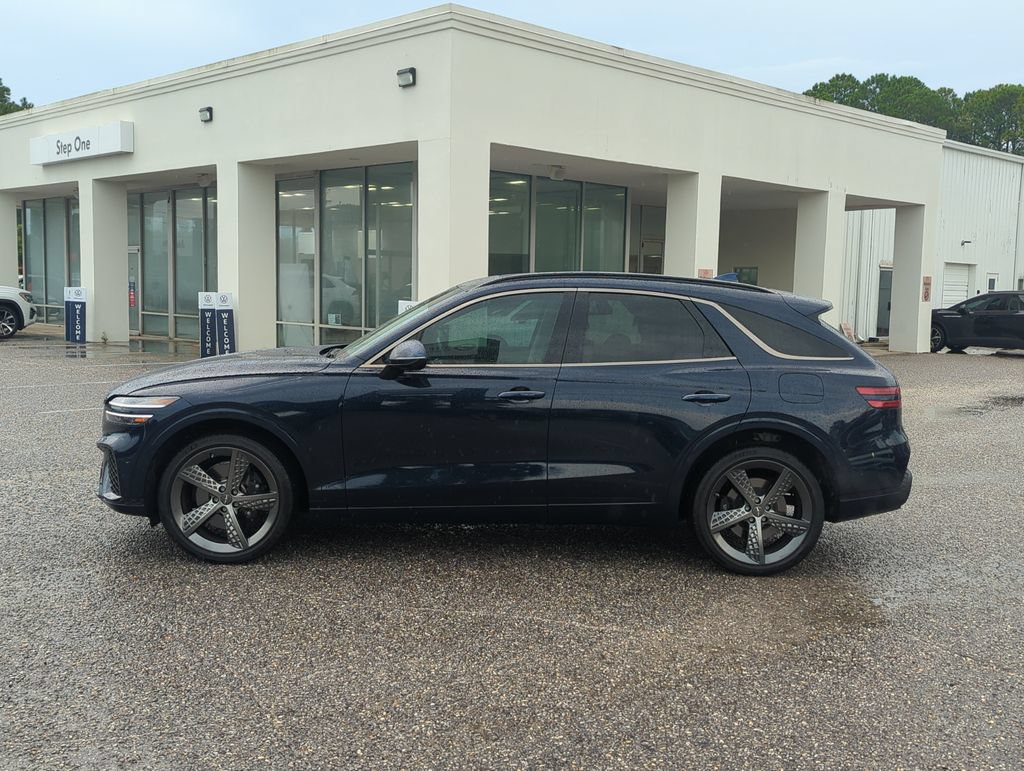 Used 2023 Genesis GV70 3.5T Sport w/ Sport Prestige Package AWD/4WD image 4