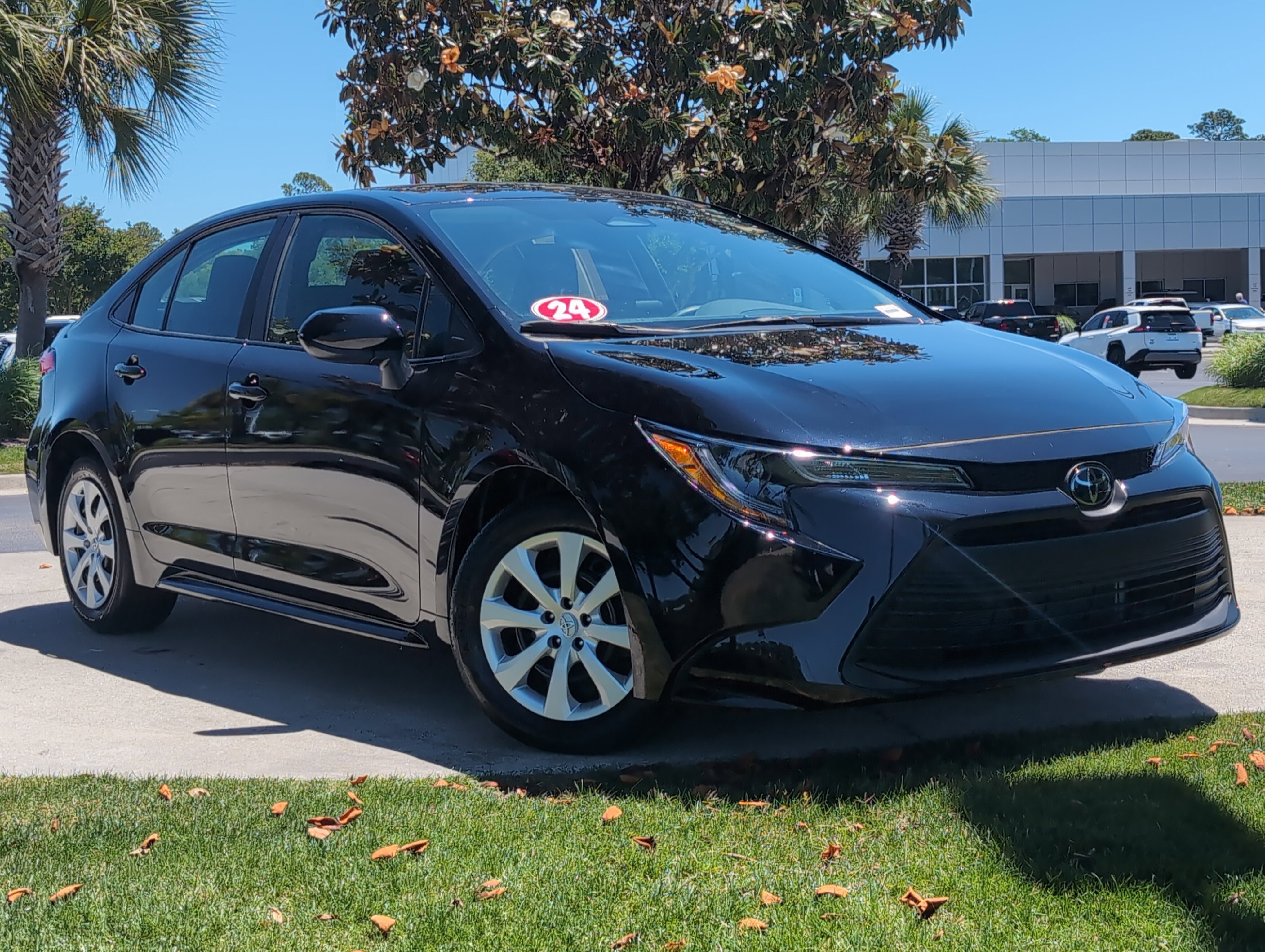 Certified 2024 Toyota Corolla LE FWD image 2