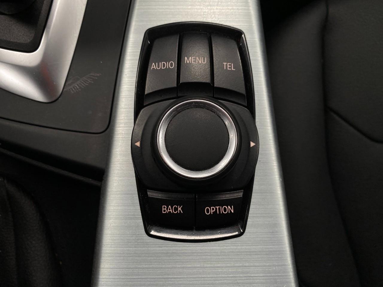 Used 2017 BMW 320i xDrive Sedan image 24