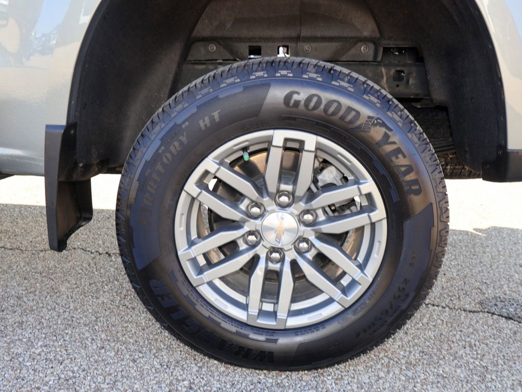Used 2024 Chevrolet Colorado LT RWD image 28