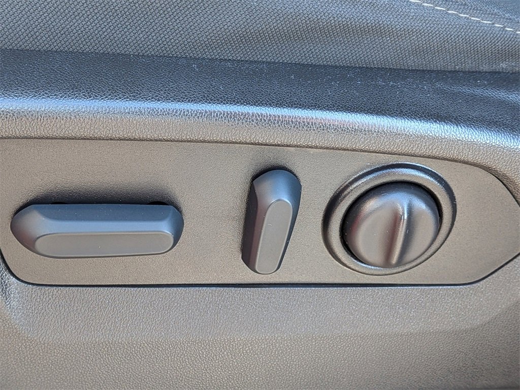 Used 2022 Chevrolet Silverado 1500 RST image 18