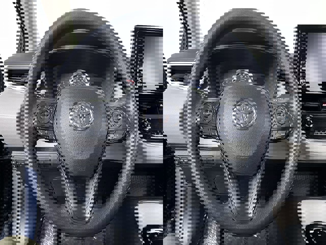 Used 2022 Toyota Corolla LE image 13